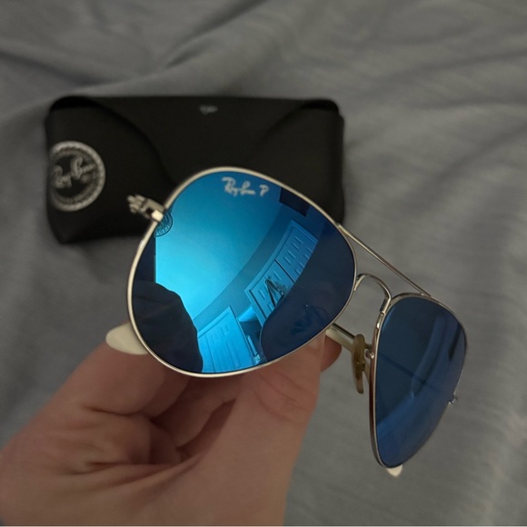 Ray-Ban Aviator Sunglasses - Picture 7 of 10